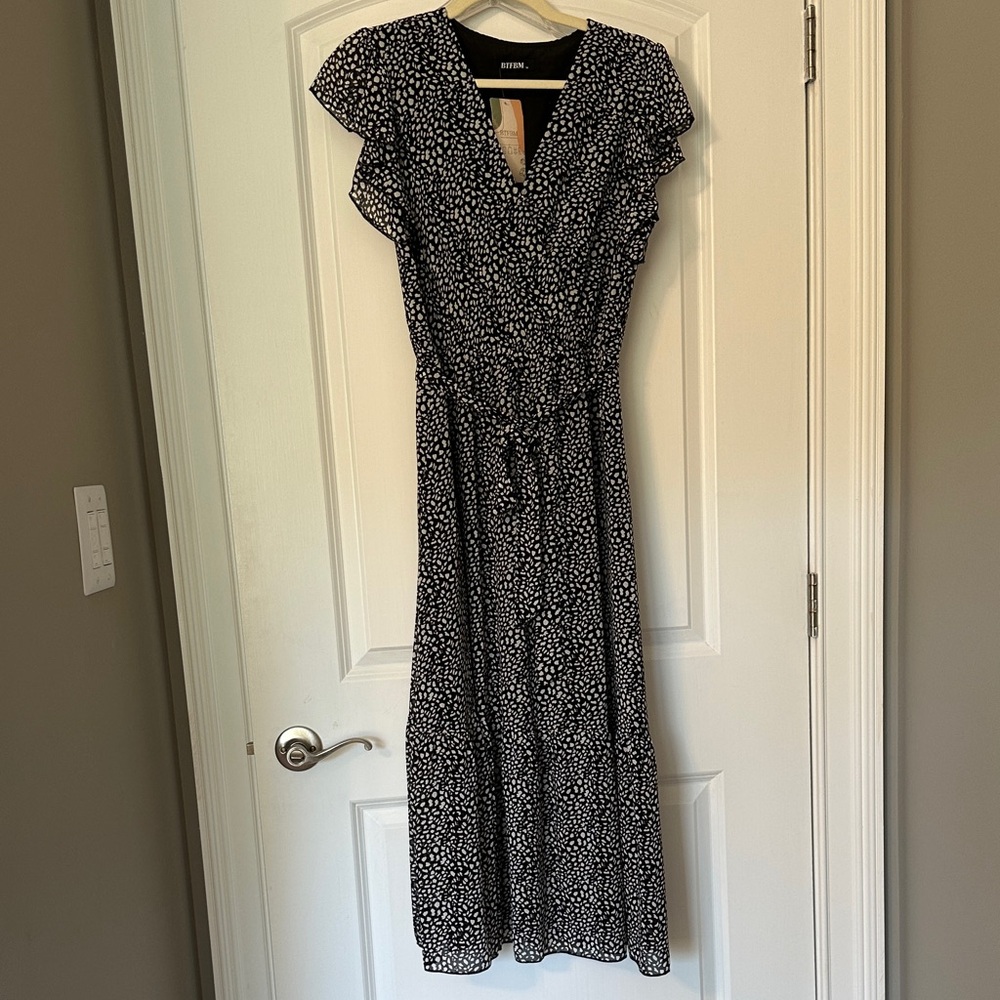 Elegant Black and White Midi Dress